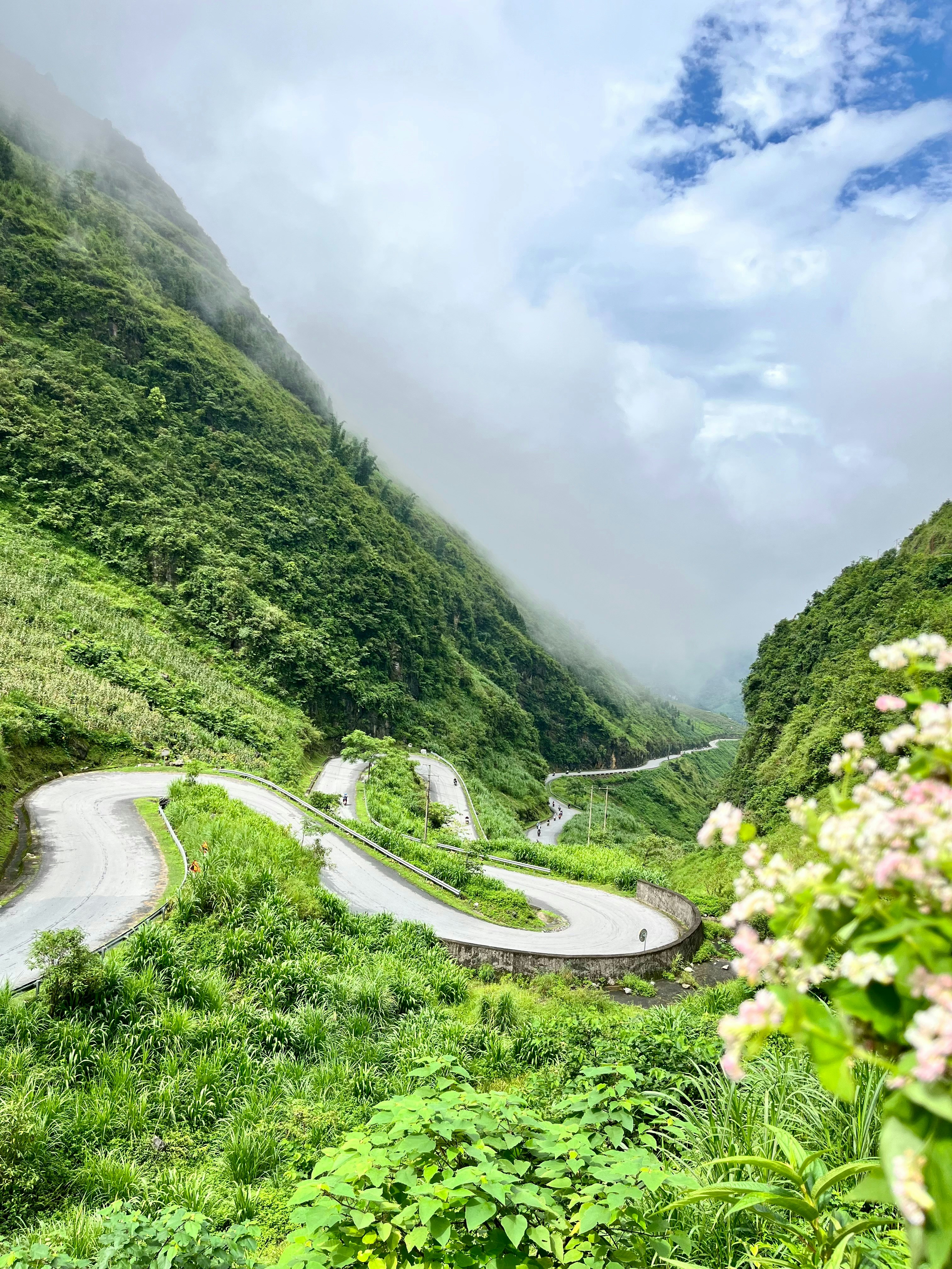Vietnam mountain road